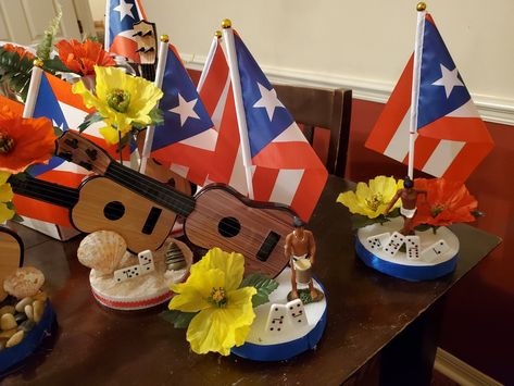 Puerto Rico Table Decorations, Puerto Rico Centerpieces, Puerto Rico Party Decorations, Puerto Rican Theme Party Ideas, Puerto Rico Theme Party Ideas, Puerto Rico Party, Birthday Party Table Centerpieces, Hawaii Birthday Party, Havana Nights Party Theme