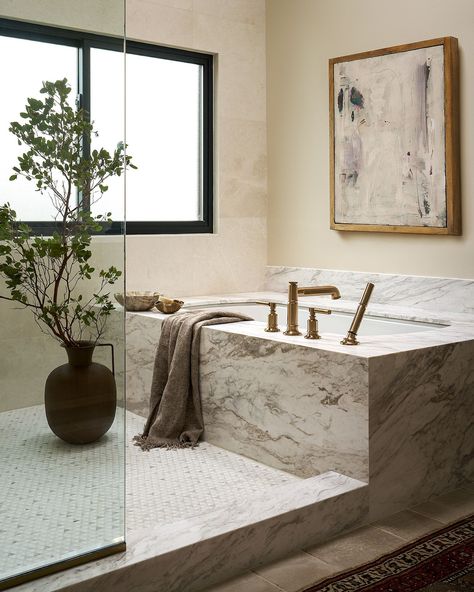 With the sunlight pouring in, this marble bathtub offers the perfect spot to soak and sunbathe. Bold Powder Room, Lime Wash Walls, Marble Bathtub, Bright Color Schemes, Washing Walls, Colonial Interior, Marble Sinks, Design Fields, Newsletter Design