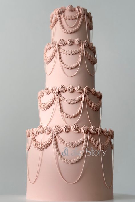 A Cake Story Wedding Cake | modern with a vintage vibe | an A Cake Story original design | #vintagestyle #modern #weddingcake #vintagecakes Story Wedding Cake, Wedding Cake Modern, Victorian Wedding Cakes, Modern Vintage Wedding, Cake Magic, Hummingbird Cake Recipes, Wedding Cake Art, Vintage Wedding Cake, Cake Story