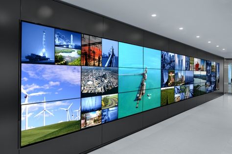 Ultra-high resolution video wall controlled by Dataton WATCHPAX in new corporate HQ Digital Signage Wall, Digital Signage Solutions, Interactive Walls, Led Video Wall, Signage Display, Home Theatre, 3d Studio, Media Wall, Video Wall