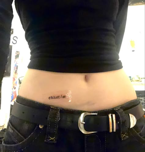 Cliche Tattoo, Elliot Smith, Tattoo Memes, Ant Tattoo, Elliott Smith, Cute Little Tattoos, Nail Tattoo, Body Stickers, Dope Tattoos