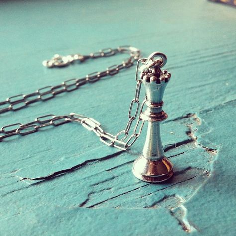 Chess Accessories, Bottle Necklace Diy, Mood Board Fashion Inspiration, Queen Necklace, Chess King, Chess Master, Chess Queen, Digital Closet, Teal Background