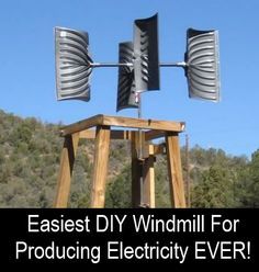 Homeschool Desk, Diy Windmill, Solaire Diy, Off Grid Survival, Snow Shovels, Wind Mill, Survival Life Hacks, Survival Techniques, Homestead Survival