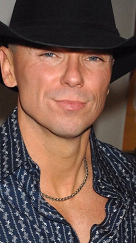 Kenny Chesney Selfie, Kenny Chesney Lyrics, Kenny Chesney Tour, Kenny Chesney Quotes, Kenny Chesney Concert, Kenney Chesney, Tim Mcgraw Faith Hill, Love My Man, Kenny Chesney