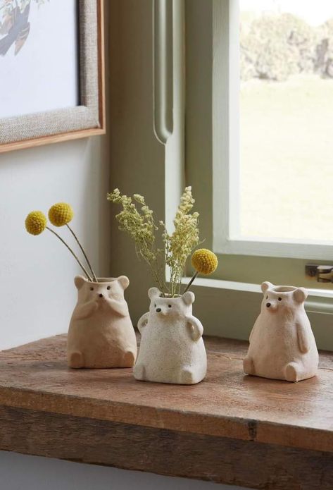 Gift Ideas For Cat Lovers, Mini Vases, Kids Pottery, Keramik Design, Pottery Crafts, Diy Pottery, Ceramics Pottery Art, Ceramics Projects, Clay Art Projects