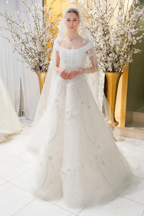 Reem Acra Bridal Spring 2024 [PHOTOS] – WWD Silly Wedding, Hanbok Wedding Dress, Reem Acra Wedding Dress, Reem Acra Bridal, Hanbok Wedding, Bride 2024, Night Gown Dress, Classy Wedding Dress, Royal Wedding Dress