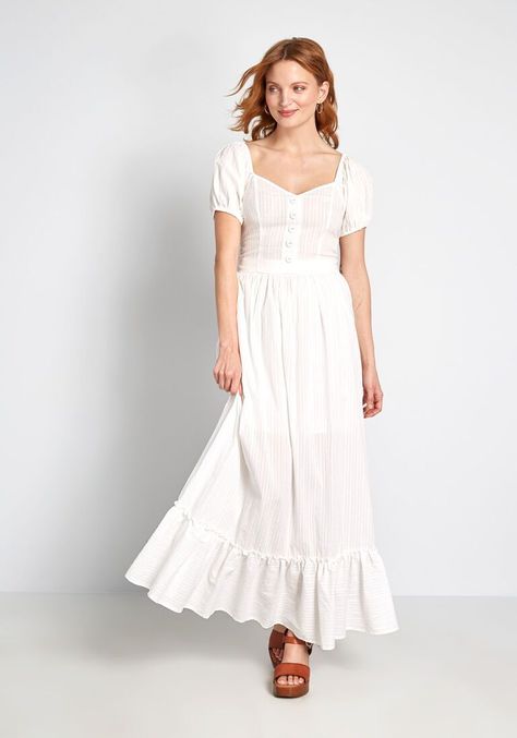 ecd62de20ea67e1c2d933d311b08178adesc52599144ri Modest Ootd, Boho Chic Wedding Dress, White Maxi Skirt, Classic Dresses, Empire Wedding Dress, Flowy Dresses, White Maxi Skirts, Engagement Dress, Casual Wedding Dress