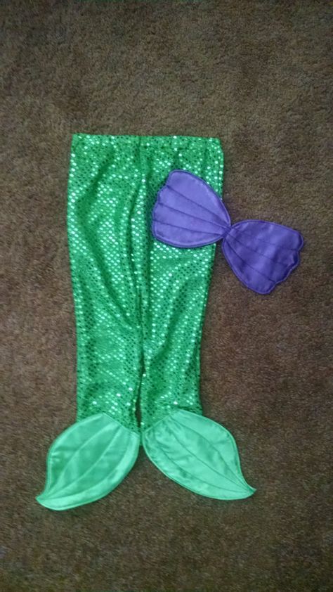 Mermaid Tail Pants. Child sizes. Mermaid by Creations4UrPrincess Sea Shell Bra, Mermaid Shell Top, Mermaid Skirt Pattern, Mermaid Pants, Blonde Halloween Costumes, Real Mermaid, Shell Bra, Little Mermaid Costume, Ariel Mermaid