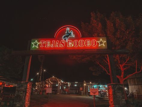 Texas Rodeo, San Antonio Texas, Texas Hill Country, Bachelorette Weekend, Neon Sign, San Antonio, Rodeo, Broadway Shows, Texas