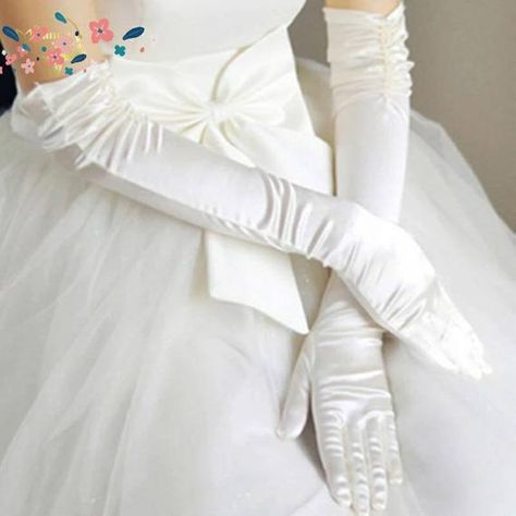 Check out this item in my Etsy shop https://www.etsy.com/uk/listing/888968445/long-brides-satin-gloves-white-brides Ivory Gloves, Bride Gloves, Gloves Style, Opera Length Gloves, Bride Hair Jewelry, Silk Gloves, Homecoming Outfit, Egirl Fashion, Elegant Gloves