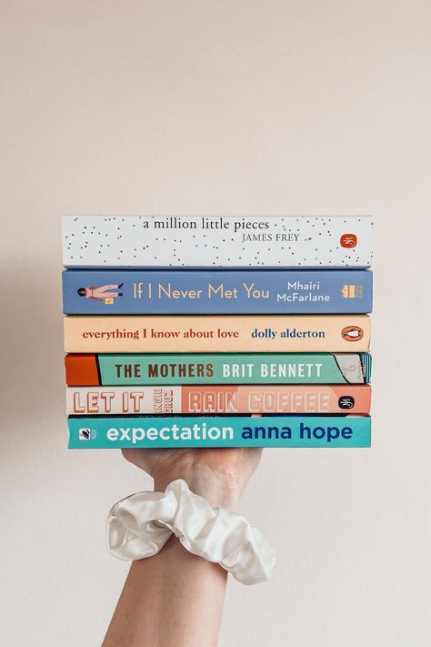 Books Inspo Aesthetic, Pictures Of Books Aesthetic, Photography Ideas For Books, Book Inspo Aesthetic, Aesthetic Book Pictures Instagram, Book Inspiration Pictures, Photography Of Books Ideas, New Books Aesthetic, Book Styling Photography