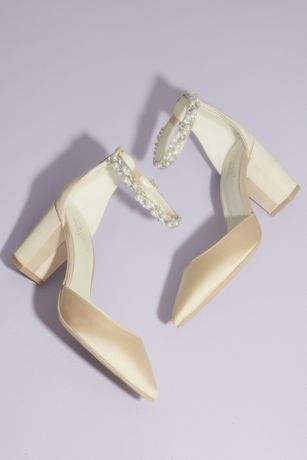 Outdoor Wedding Shoes, Realistic Wedding, Wedding Shoes Platform, Wedges Boots, Jewel Badgley Mischka, Wedding Shoes Heels, Bridal Outfit, Platform Block Heels, Plan A Wedding