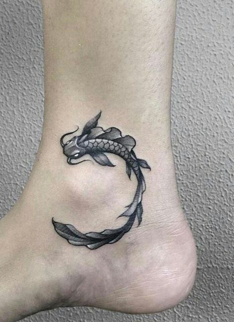 30+ Trendy Ankle Tattoo Designs - The XO Factor Side Foot Tattoos, Inner Ankle Tattoos, Ankle Tattoo Men, Heel Tattoos, Xo Tattoo, Cute Ankle Tattoos, Ankle Tattoo Designs, Tattoo Apprenticeship, M Tattoos