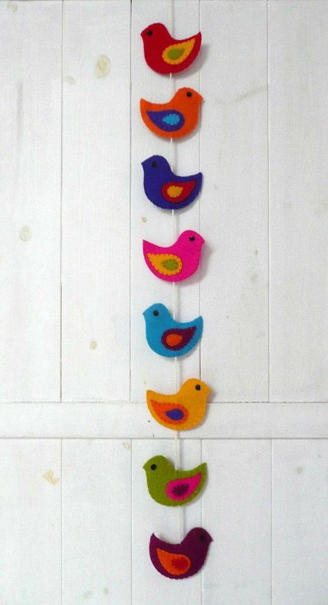 Paper Birds, Wall Hanging Crafts, Bird Crafts, Wall Hanging Diy, Felt Birds, Art N Craft, Diy Crafts Hacks, Paper Crafts Diy Tutorials, Crafts Hacks