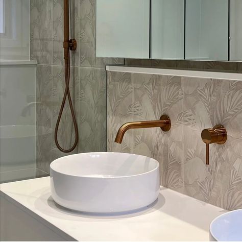 It's giving resort style day spa vibes at home and we are all about it 😍 @mkginteriordesign 💚 Featuring our- ~ Palm cove off white feature tile Spa Vibes, Palm Cove, Feature Tiles, Bathroom Floor Tiles, Day Spa, Curtain Ideas, July 16, Bathroom Floor, Bathroom Tile