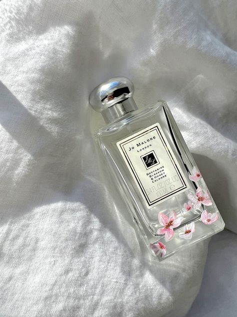 toronto bottle painter Perfume Art Painting, Perfume Art, Painted Bottle, Fragrance Bottle, Nectarine, Jo Malone London, Easy Diy Art, Jo Malone, Bottle Painting