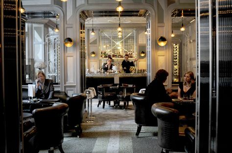 Bars In London, Hotel Bars, Banqueting House, Classic Martini, Red Brick House, London Bars, Best Bars, Things To Do In London, Hotel Bar