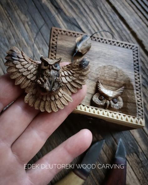 Owl Wood Carving, Owl Carving, Polymer Clay Owl, Whittling Projects, Clay Owl, Simple Wood Carving, Wood Owls, Owls Drawing, Wood Carving Patterns