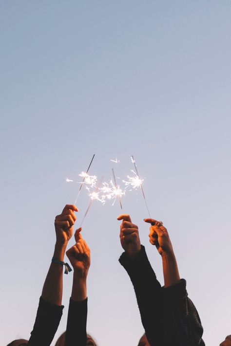 Crop hands with sparklers Premium Photo Photo Crop, Sparkler Photography, Night Sunset, Photo Cropping, Party Photography, Photography Challenge, Summertime Fun, Foto Ideas Instagram, Summer Bucket Lists