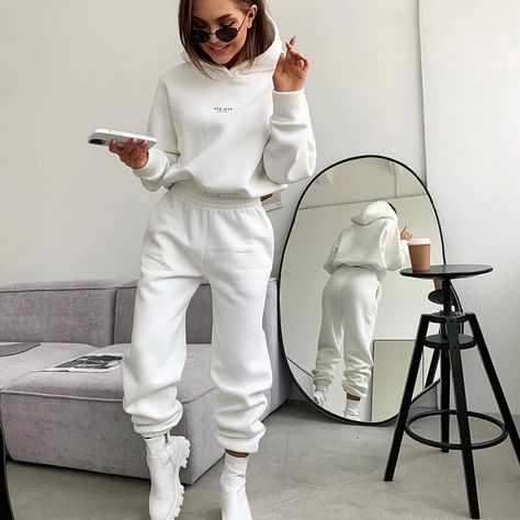 Nike tracksuit outfit