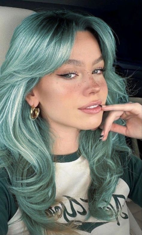 Aqua Hair, Hair Color Streaks, Teal Hair, Beauty Hairstyles, Dyed Hair Inspiration, Pretty Hair Color, Hair Stylies, Colorful Hair, Dye My Hair