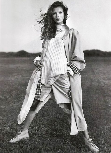 Kate Moss Grunge Style Outfits, Kate Moss 90s, Fashion Guys, Diy Outfits, Fashion Gone Rouge, Cher Horowitz, Miss Moss, Bruce Weber, Grunge Shirt