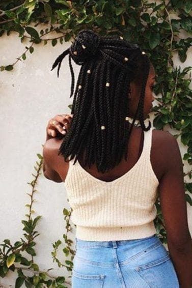 @caringfornaturalhair for all things natural hair + care! #naturalhair Medium Box Braids Styles, Medium Sized Box Braids, Box Braids Styles, Box Braids Tutorial, Cabello Afro Natural, Medium Box Braids, Blonde Box Braids, Short Box Braids, Jumbo Box Braids