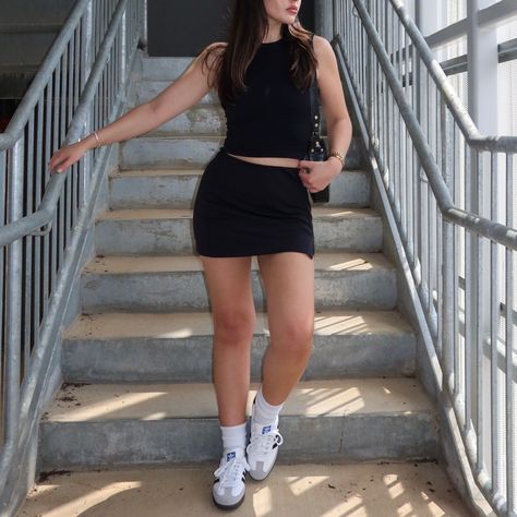 Outfits With Sombas, Skirt And Sambas Outfit, Styling White Sambas, How To Style White Sambas, White Adidas Sambas Outfits Women, Skirt Samba Outfit, Sambas With Skirt, Sambas Adidas Women Outfit Skirt, Adidas Samba Skirt Outfit