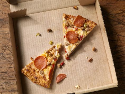 Slice Survey Reveals Half Of Americans Prefer To Eat Cold Pizza For Breakfast | I agree, wholeheartedly. Simply Lasagna, Creamy Vodka Sauce, Cold Pizza, Chicken Scarpariello, Pizza For Breakfast, White Clam Sauce, Shrimp Risotto, Mozzarella Pizza, Sausage Tortellini