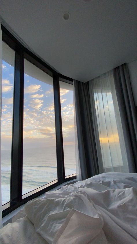 Gold Coast Apartment View, Gold Coast Apartment Aesthetic, Aussie Bedroom, Gold Coast Aesthetic, Australia Bedroom, Gold Coast Apartment, Rooms Wallpaper, Brisbane Apartment, Version Board