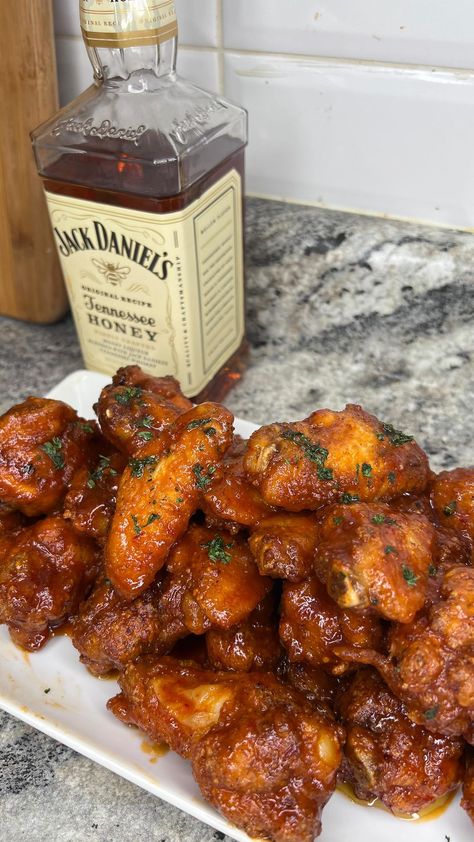 Honey Chipotle Wings, Chipotle Wings, Chipotle Peppers In Adobo Sauce, Jack Daniels Honey, Honey Whiskey, Clover Honey, Cook Out, Chipotle Peppers, Honey Chipotle