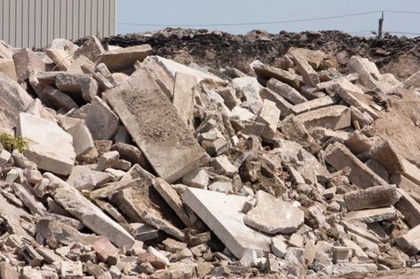 Green new concrete recycles building waste and captured CO2 Recycled Concrete, Types Of Concrete, Construction Waste, Portland Cement, Building Material, Calcium Carbonate, Carbon Dioxide, Energy Use, Concrete Blocks