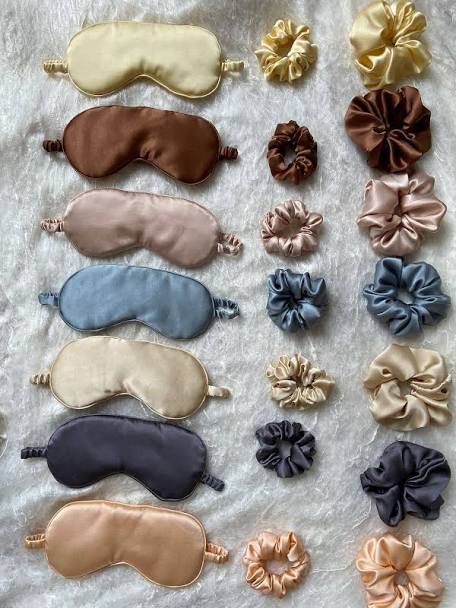 Diy Hair Scrunchies, Diy Hair Accessories Ribbon, Masks Crafts, Silk Sleep Mask, Silk Eye Mask, Free Pdf Pattern, Eye Masks, 자수 디자인, Diy Mask