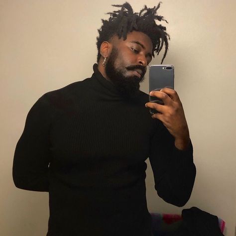 Harry Samba, John Stewart, Dreadlock Hairstyles For Men, Oversized Clothes, Black Men Hairstyles, Beard Gang, Dreadlock Hairstyles, Life Photo, Hair And Beard Styles