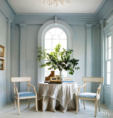 © Suzanne Kasler Interiors -- Buckhead Pale Blue Paint Colors, Light Blue Paint Colors, Pale Blue Walls, Blue Wall Colors, Light Blue Paints, Light Blue Walls, Colored Ceiling, Blue Paint Colors, Lounge Design