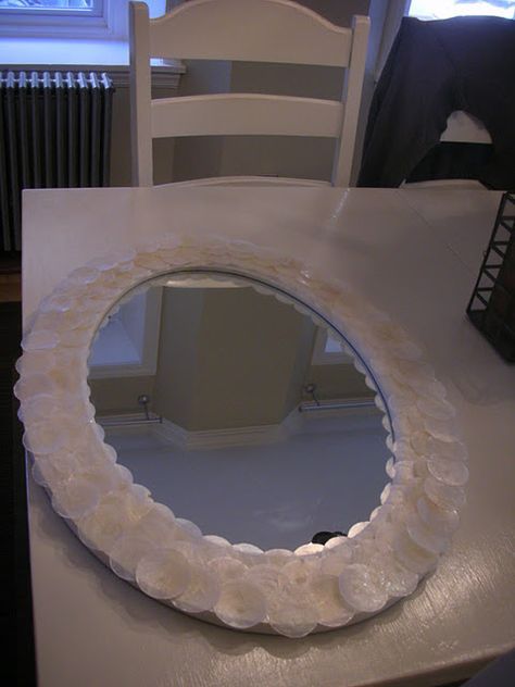 Capiz Shell Mirror Tutorial. This would go perfectly with my capiz floor lamp. Shell Mirror Diy, Capiz Shell Mirror, Front Sitting Room, Shells Ideas, Bathroom Facelift, Mirror Tutorial, Seashell Mirror, Mirror Dining Room, Shell Game