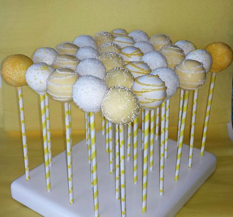 Yellow Cake Pops, Gender Reveal Cake Pops, Gender Reveal Dessert, Sun Cake, White Cake Pops, Golden Birthday Parties, Cake Pop Designs, Pops Cake, Sunshine Cake