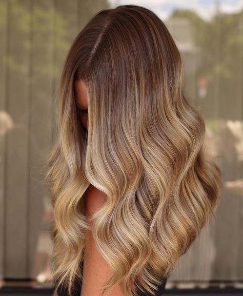 Warm Blonde Ombre and Cinnamon Hair Silvery Blonde Hair, Brown To Blonde Ombre Hair, Brown Hair With Blonde Balayage, Balyage Long Hair, Balayage Hair Blonde Long, Baylage Hair, Warm Blonde Hair, Balayage Long Hair, Cinnamon Hair