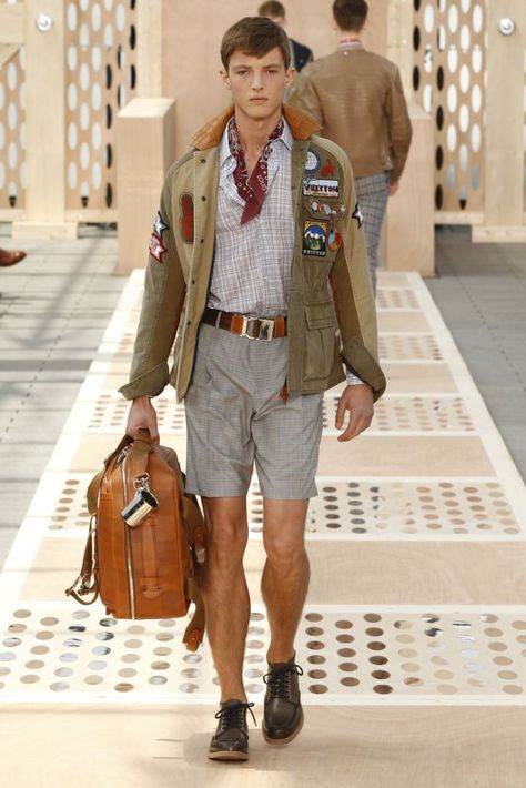 "High Fashion Boy Scout" Louis Vuitton Spring '14 Look 25 Louis Vuitton Official Website, Boy Scout, Male Magazine, Camping Outfits, Louis Vuitton Men, Spring Summer 2014, Mens Spring, Boy Scouts, Summer 2014