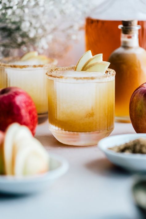 Spiced Apple Brandy Cocktail Apple Brandy Cocktail, Easy Stuffed French Toast, Apple Cider Syrup, Pear Brandy, Hot Toddies Recipe, Brandy Cocktails, Apple Cocktail, Cider Cocktails, Holiday Baking Recipes