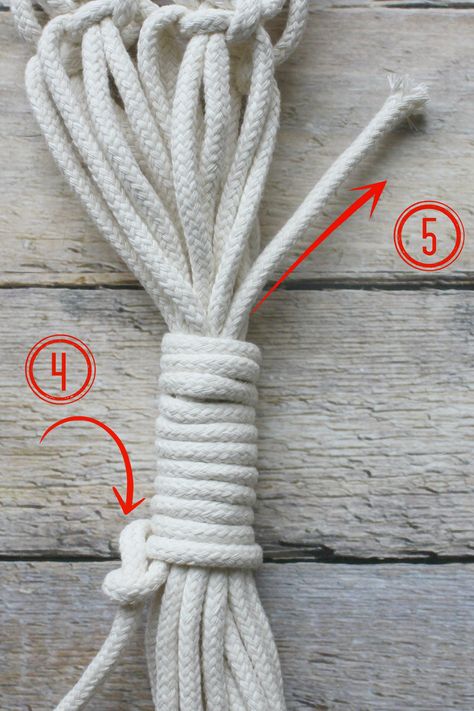 wrapped knot - myfrenchtwist.com Learn Macrame, Basic Macrame Knots, Basic Macrame, Handmade Greeting Card Designs, Mesh Wreath Tutorial, Macrame Planter, Macrame Knots Tutorial, Macrame Knots Pattern, Knots Diy