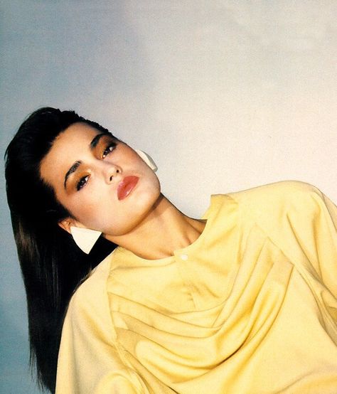 1980s slick hair Slicked Back Hair Women, Back Hair Women, Yasmin Le Bon, High Fashion Models, Slicked Back Hair, Slick Hairstyles, Hair Women, Power Dressing, Spring Hairstyles