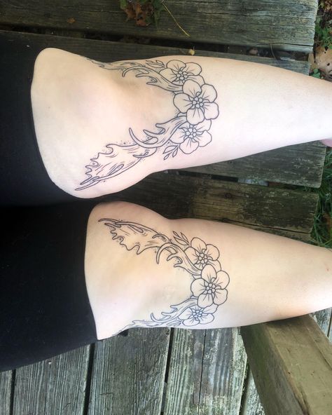 Moose Paddle Tattoo, Antlers Around Knee Tattoo, Moose Antler Tattoo With Flowers, Deer Antler Knee Tattoo, Moose Antler Tattoo For Women, Moose Antlers Tattoo, Forget Me Not Outline, Antler Knee Tattoo, Moose Tattoo For Women