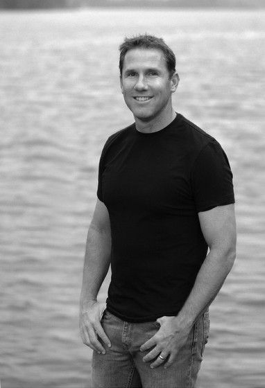 Complete List of Nicholas Sparks Books by Year Nicholas Sparks Movies, Nicholas Sparks Books, Best Authors, Dead End, Nicholas Sparks, Taurus Facts, I Love Reading, Book Stuff, Favorite Authors