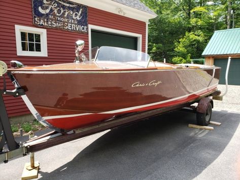 1953 Chris Craft Cris Craft Boats, Chris Craft Wood Boats, Wooden Speed Boats, Mahogany Boat, Chris Craft Boats, Dream Boat, Outboard Boats, Construction Techniques, Chris Craft