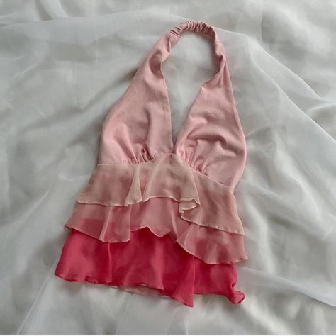 pink halter chiffon ombré top, size xs. worn once in... - Depop Old Money Accessories, Chic Outfit Summer, Fairy Core Top, Money Accessories, Depop Finds, French Purse, Hamptons Fashion, Shabby Chic Aesthetic, Clothes Upcycle