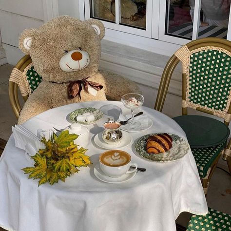 Tea Party Stuffed Animals, Stuffed Animal Tea Party, Tea Party Aesthetic, Teddy Drawing, Board Night, Kids Tea Party, Identity Project, Tea Party Table, Teddy Bear Theme