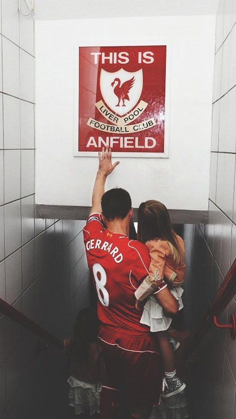 Steve Gerrard, Liverpool, Anfield Stadium Steven Gerrard, Liverpool, A Man, Stairs