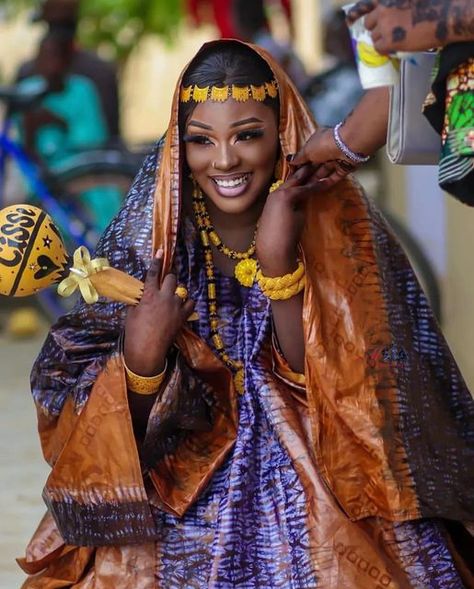 Gambian Wedding Dresses Traditional, Gambian Wedding Dresses, Gambian Dresses, Gambian Wedding, Senegalese Wedding, Gambian Clothes, Senegalese Outfits Woman Dresses Bazin, West African Eid Outfit Bazin, Voile Unique Senegal