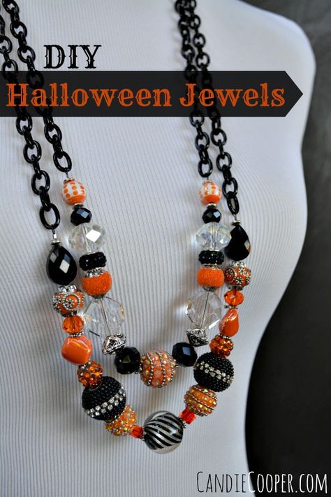 DIY Halloween Party Jewelry - Candie Cooper Halloween Jewelry Diy, Diy Halloween Party, Dainty Jewelry Necklace, Diy Quotes, Halloween Beads, Halloween Necklace, Halloween Style, Halloween Party Diy, Hereford